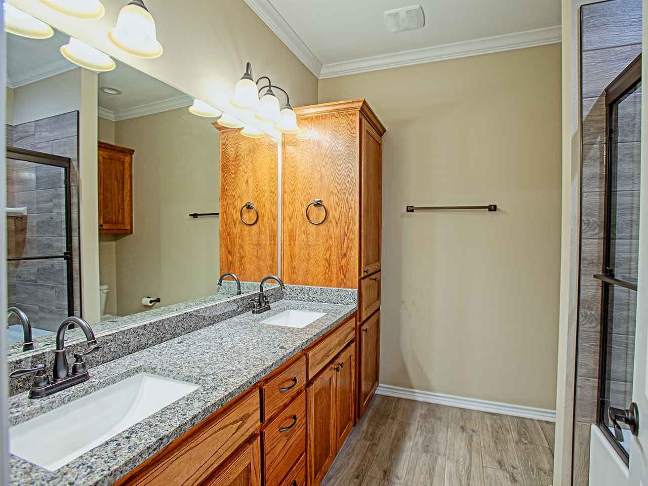 111 Oak Street Emory TX 75440