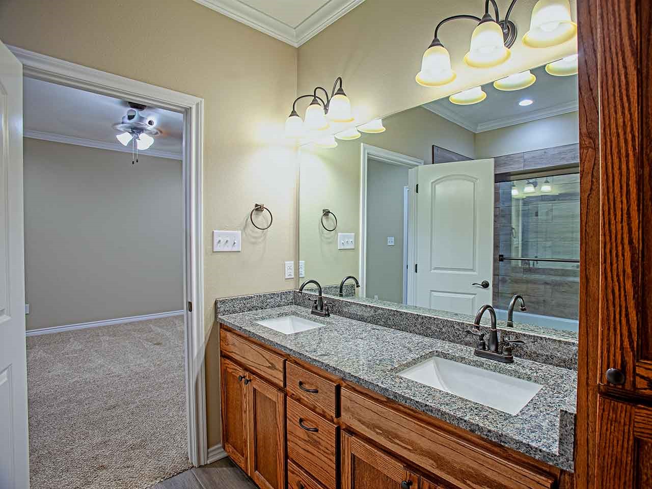 111 Oak Street Emory TX 75440