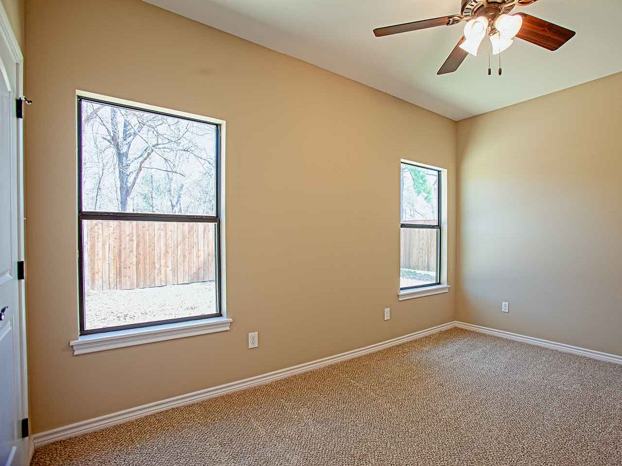 111 Oak Street Emory TX 75440