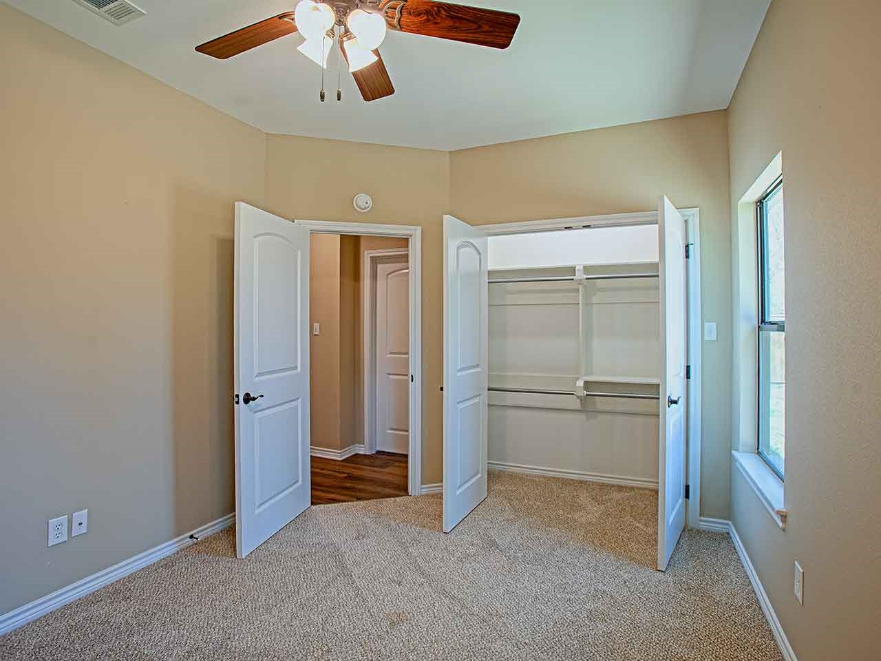 111 Oak Street Emory TX 75440