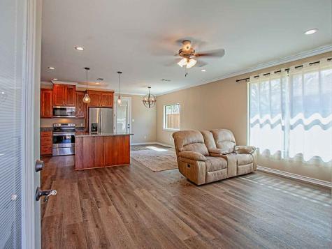 111 Oak Street Emory TX 75440