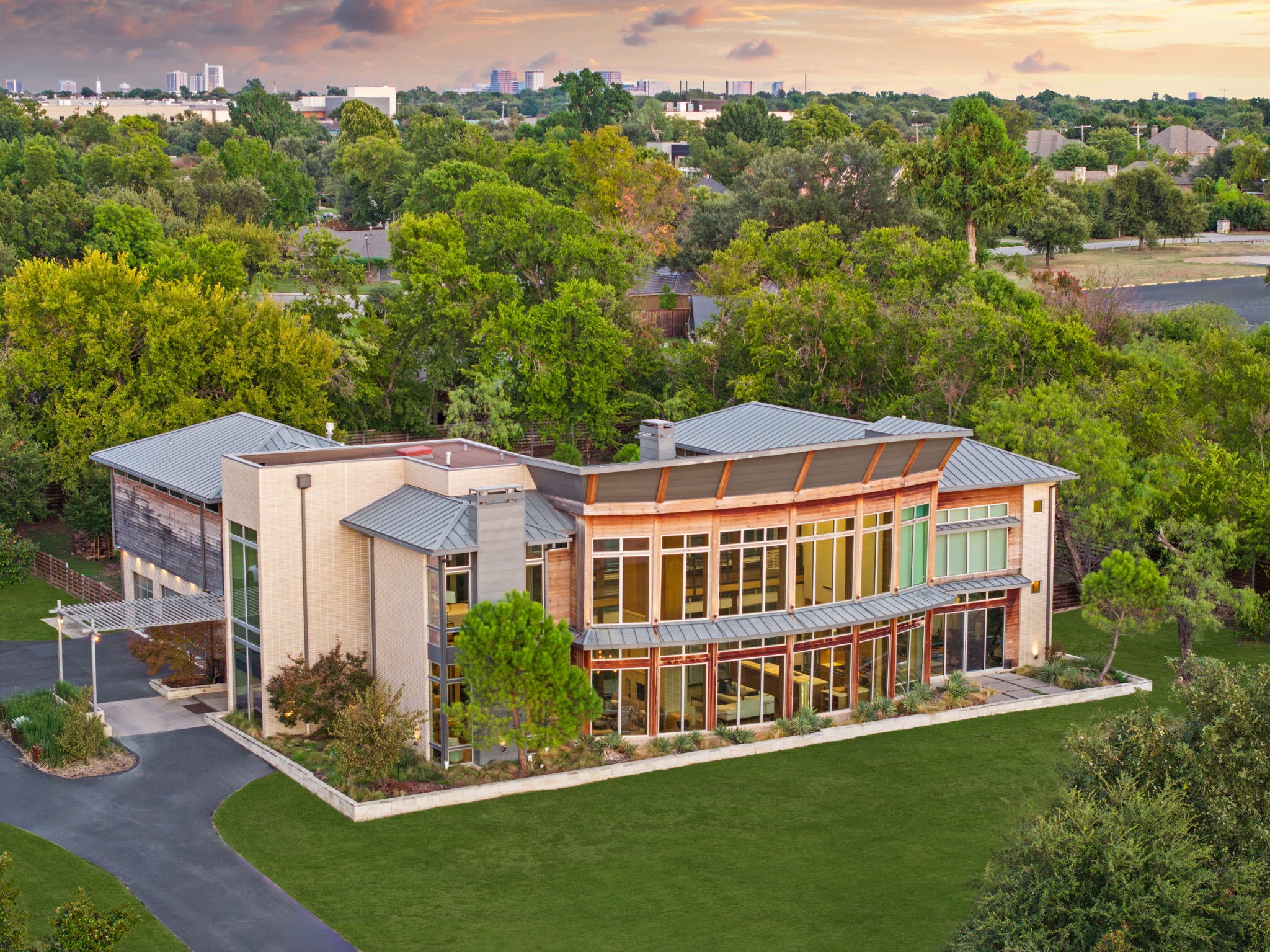 10150 Marsh Lane Dallas TX 75229