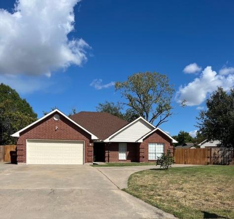 4 Broadmoor Court Bonham TX 75418