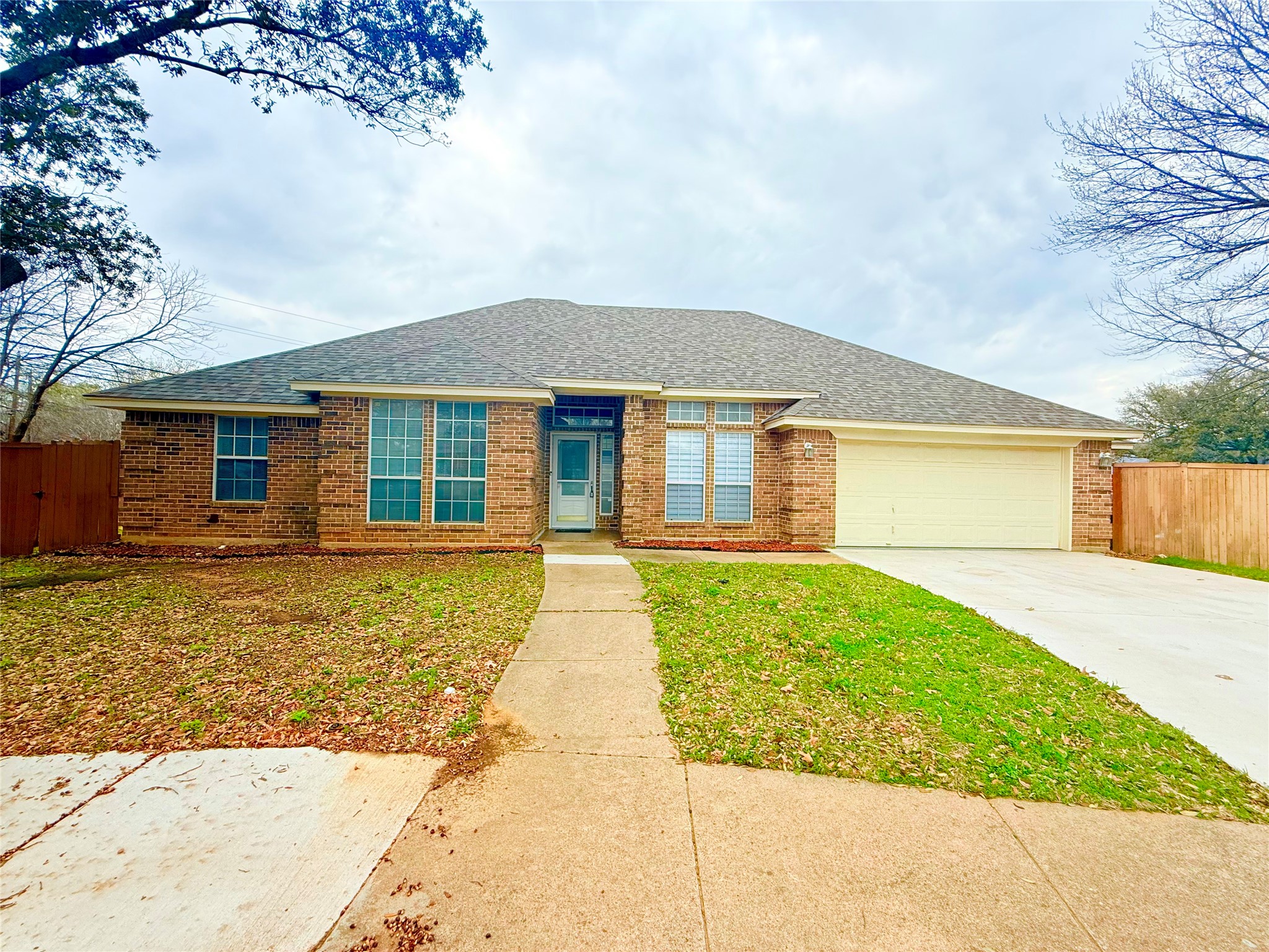 2201 Greendale Court Bedford TX 76022