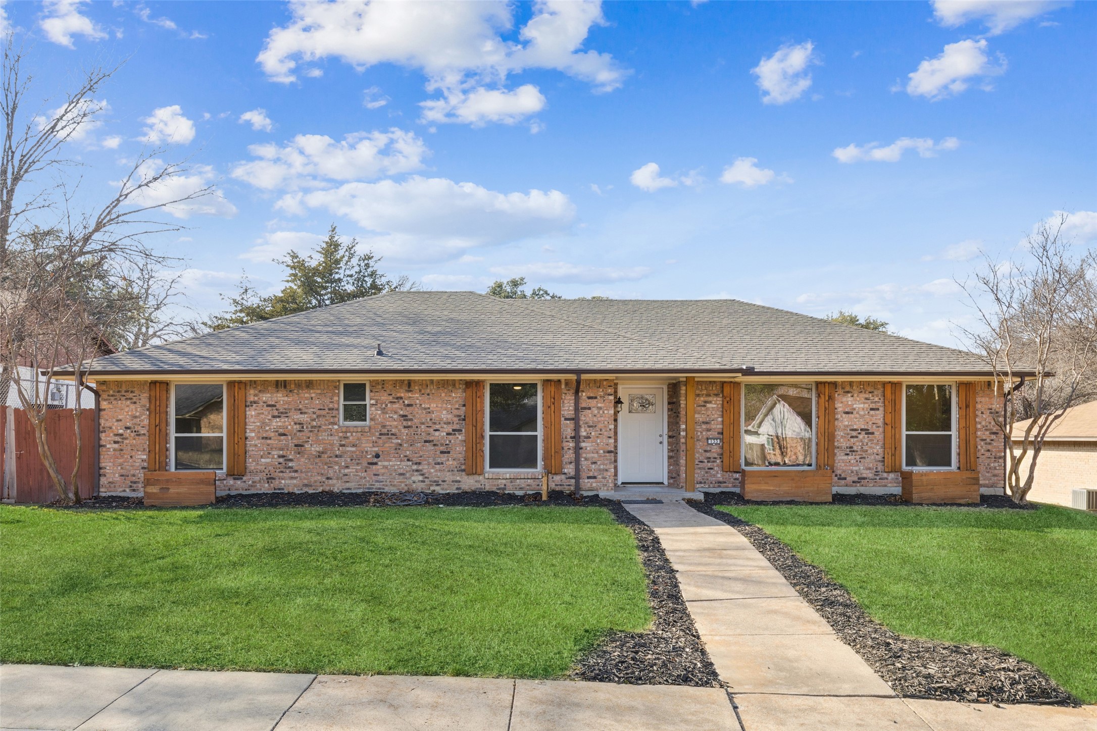 133 N Crestwood Boulevard Desoto TX 75115