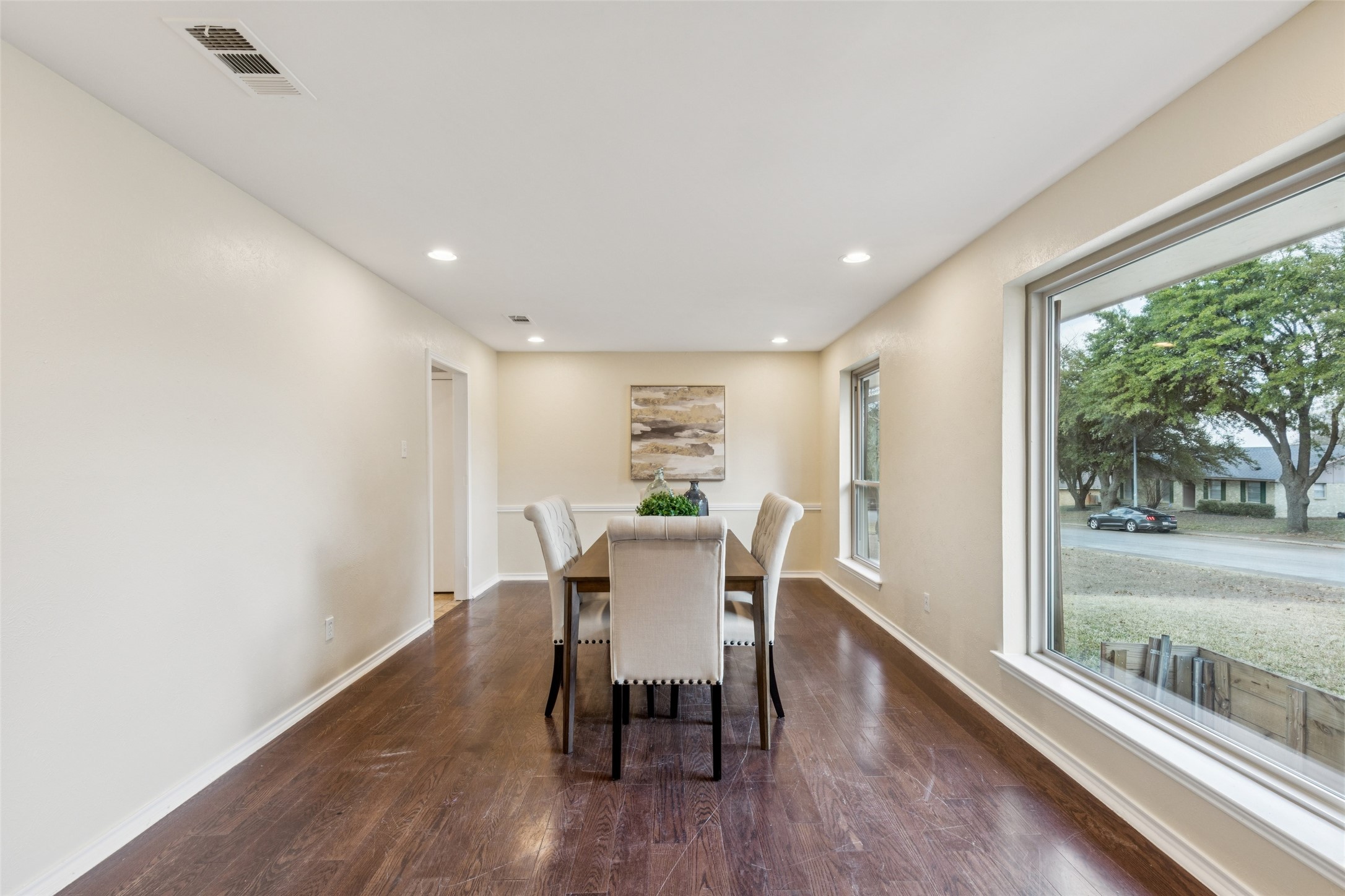 133 N Crestwood Boulevard Desoto TX 75115