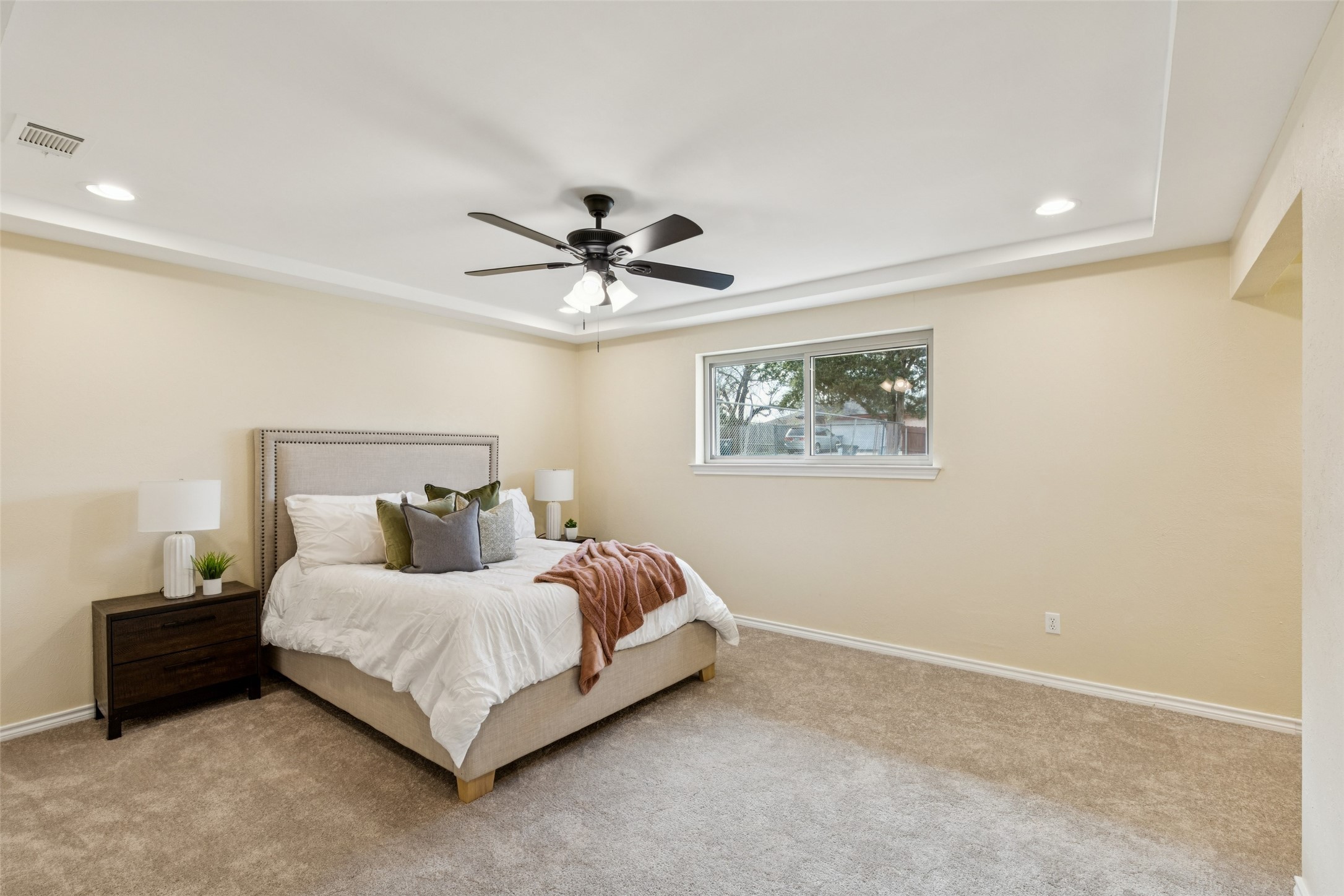 133 N Crestwood Boulevard Desoto TX 75115