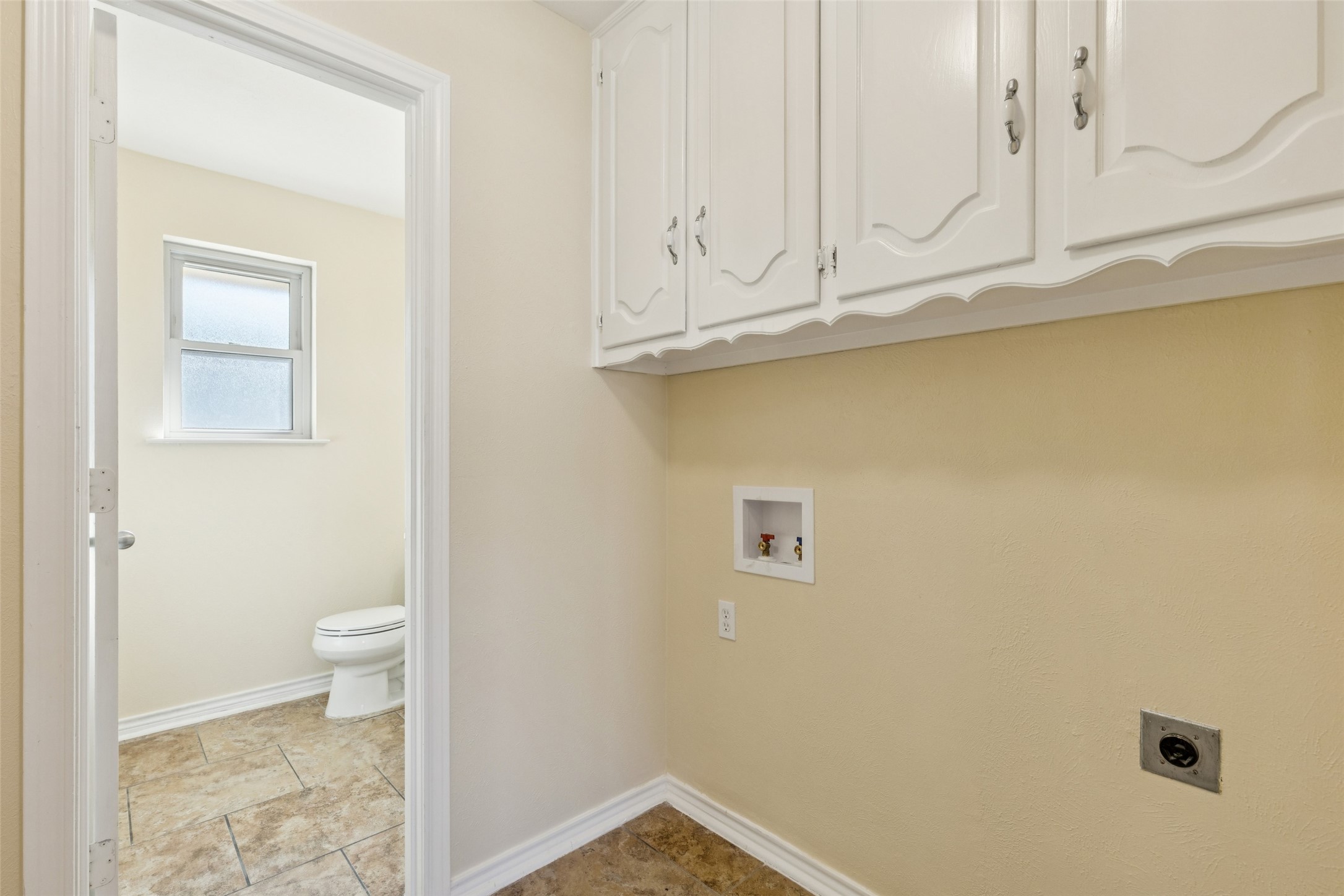 133 N Crestwood Boulevard Desoto TX 75115