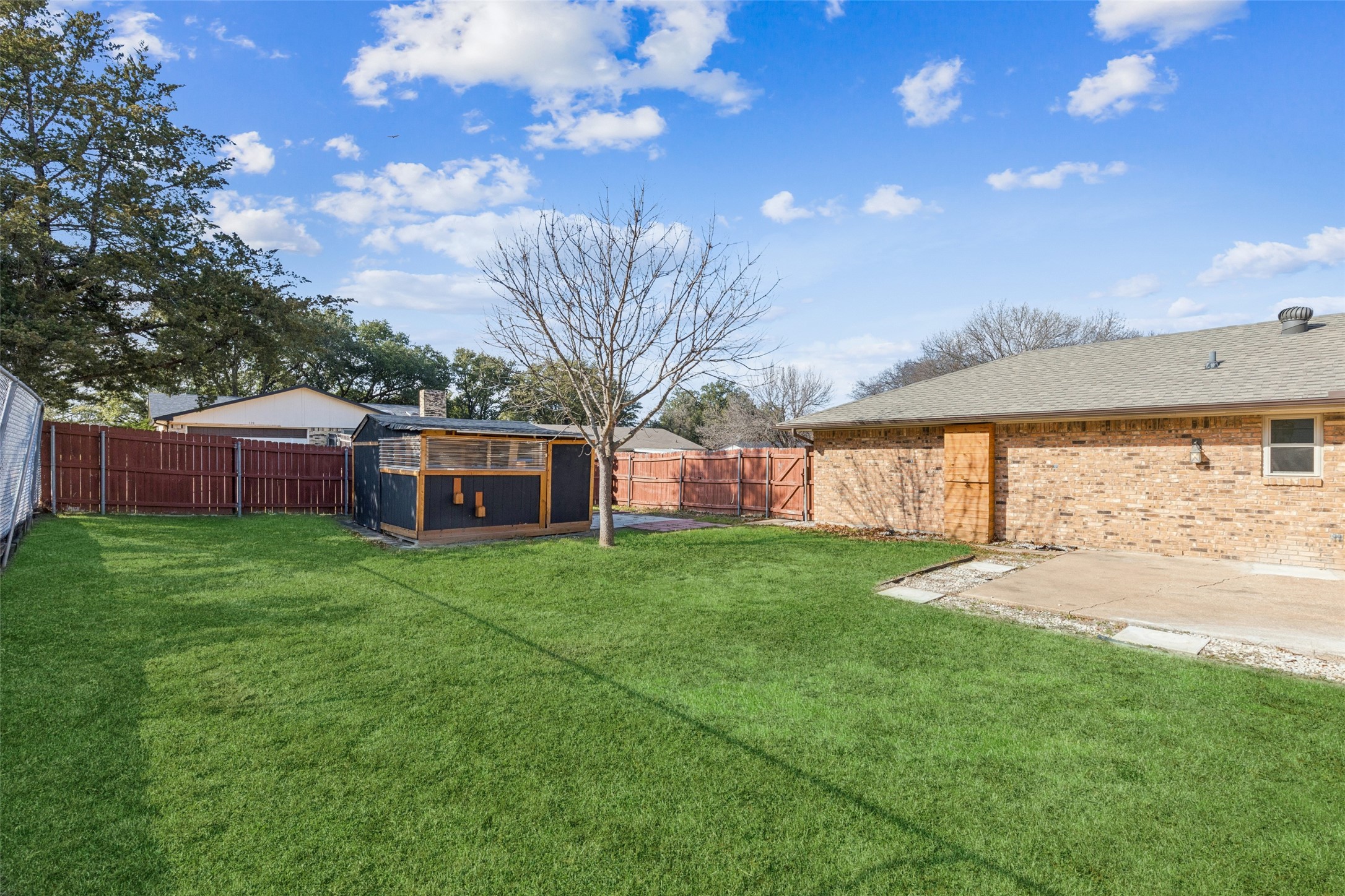 133 N Crestwood Boulevard Desoto TX 75115