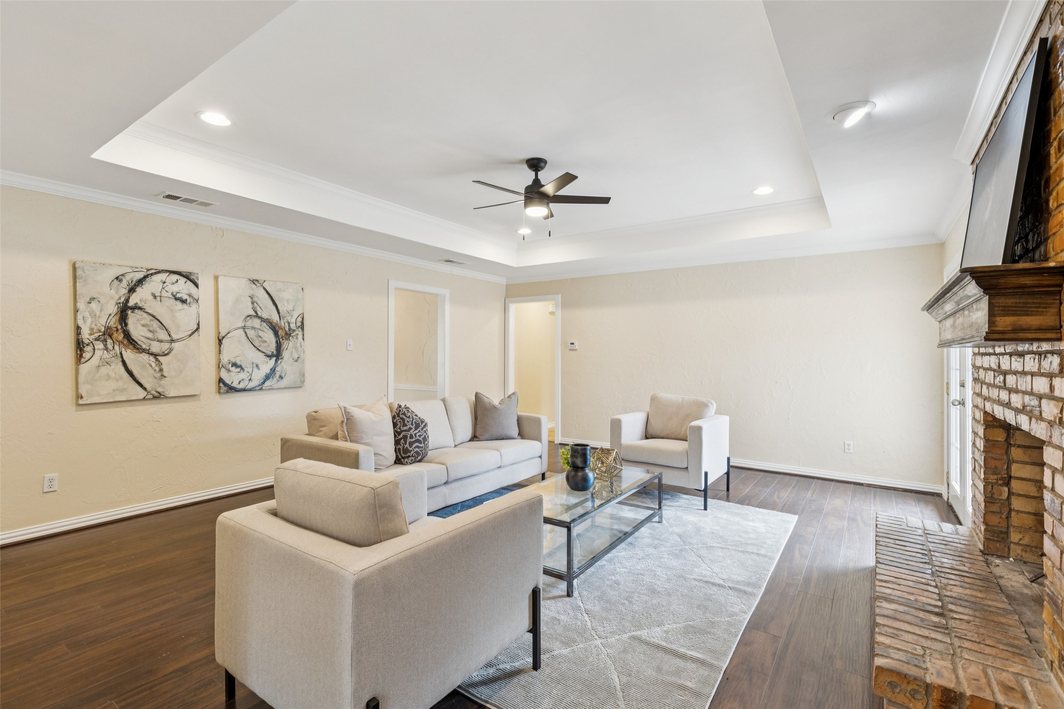 133 N Crestwood Boulevard Desoto TX 75115