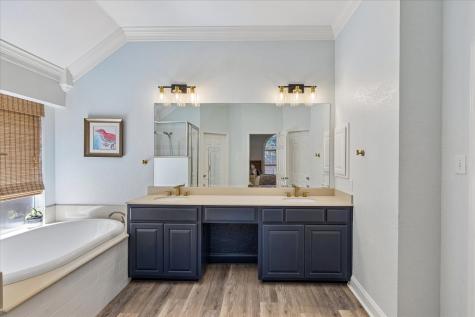 6701 Briarwood Drive Fort Worth TX 76132