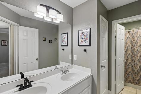 6701 Briarwood Drive Fort Worth TX 76132