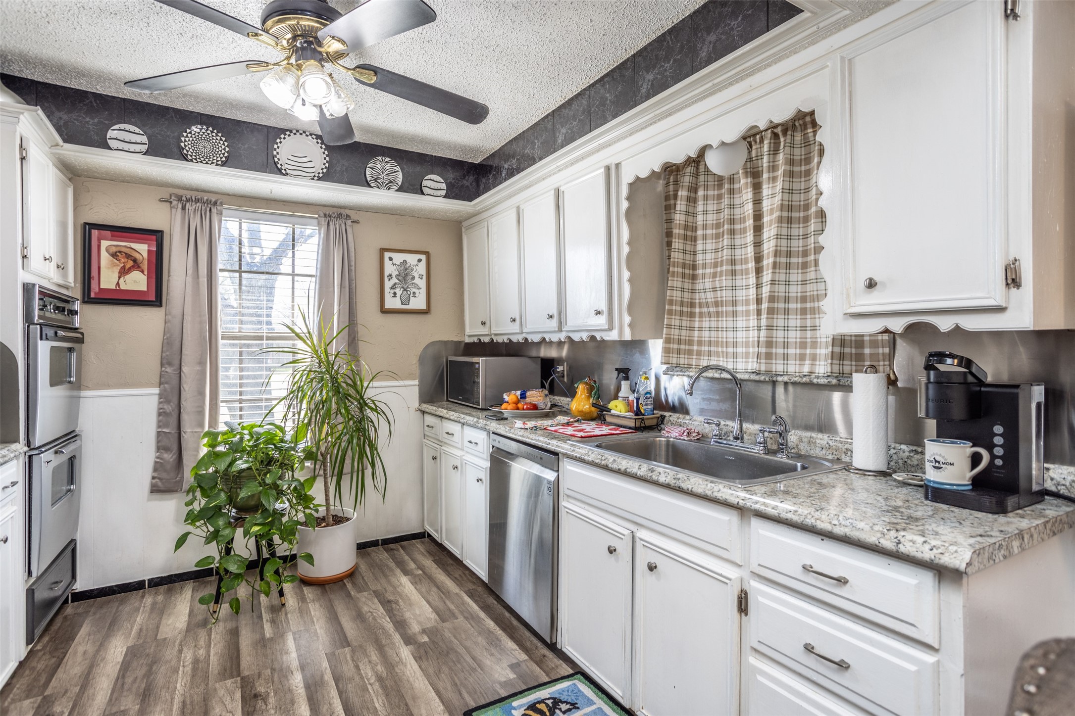 2005 Brentwood Street Gainesville TX 76240