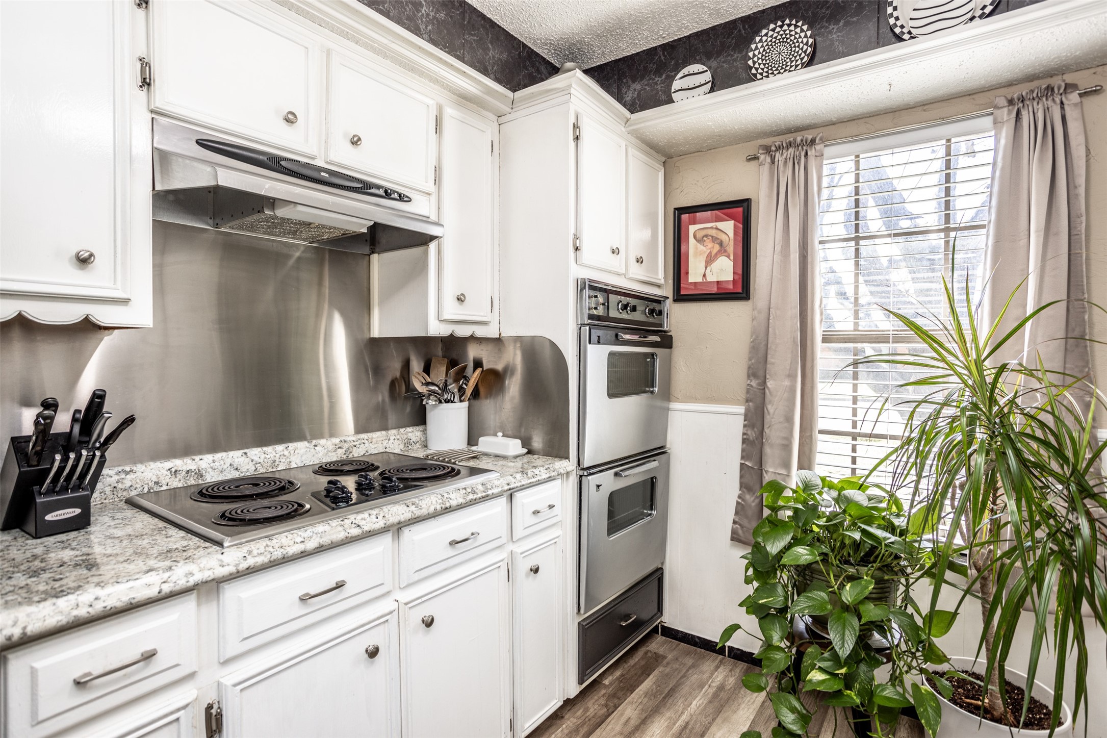 2005 Brentwood Street Gainesville TX 76240