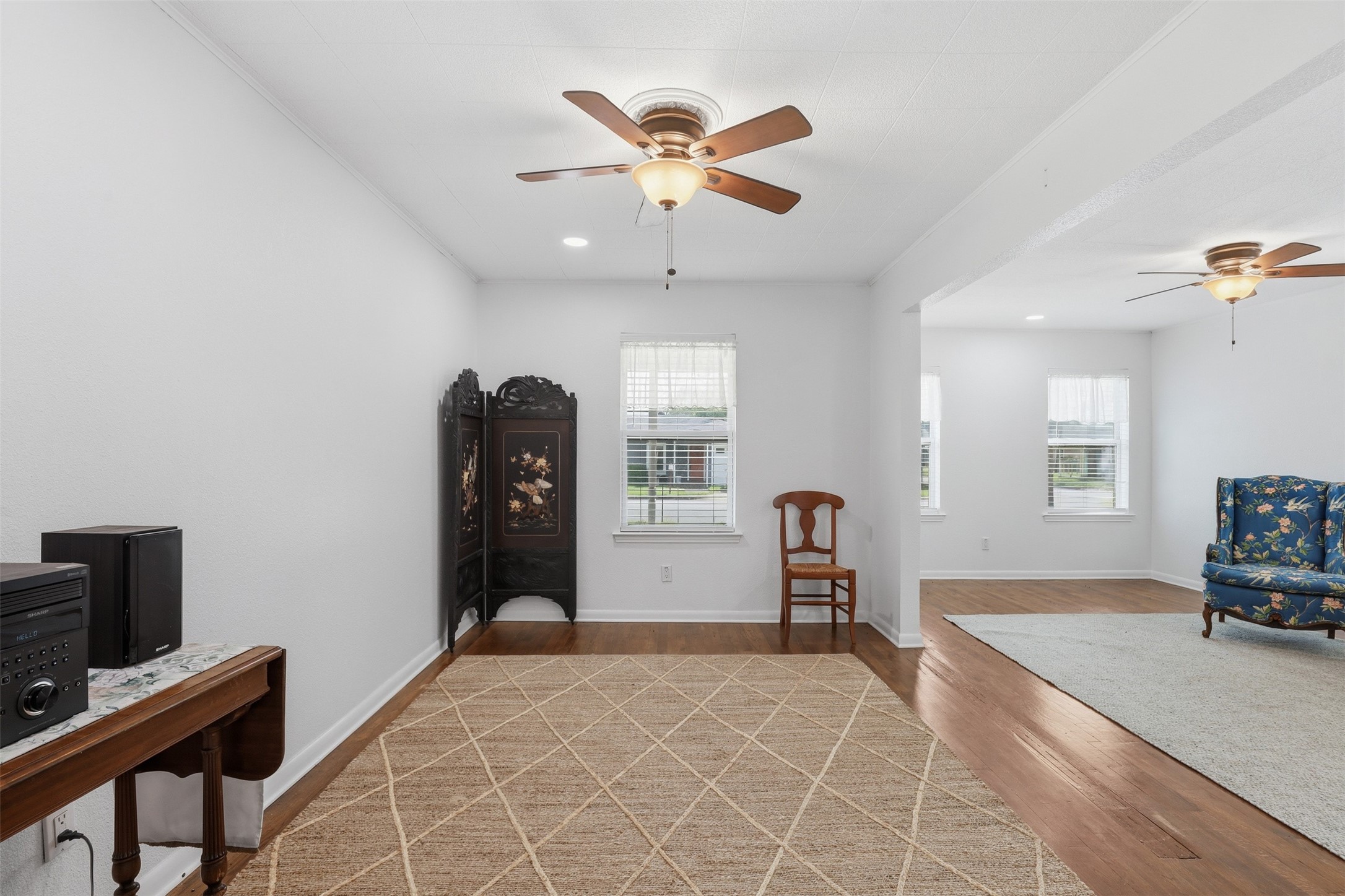320 W Rucker Street Granbury TX 76048