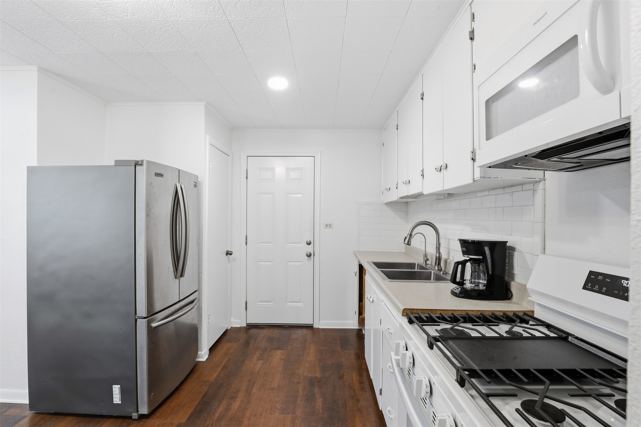 320 W Rucker Street Granbury TX 76048