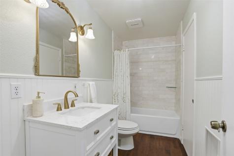 320 W Rucker Street Granbury TX 76048