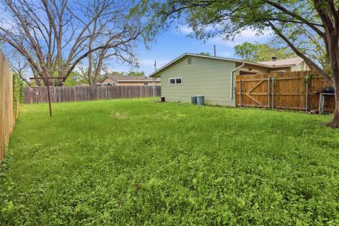 320 W Rucker Street Granbury TX 76048