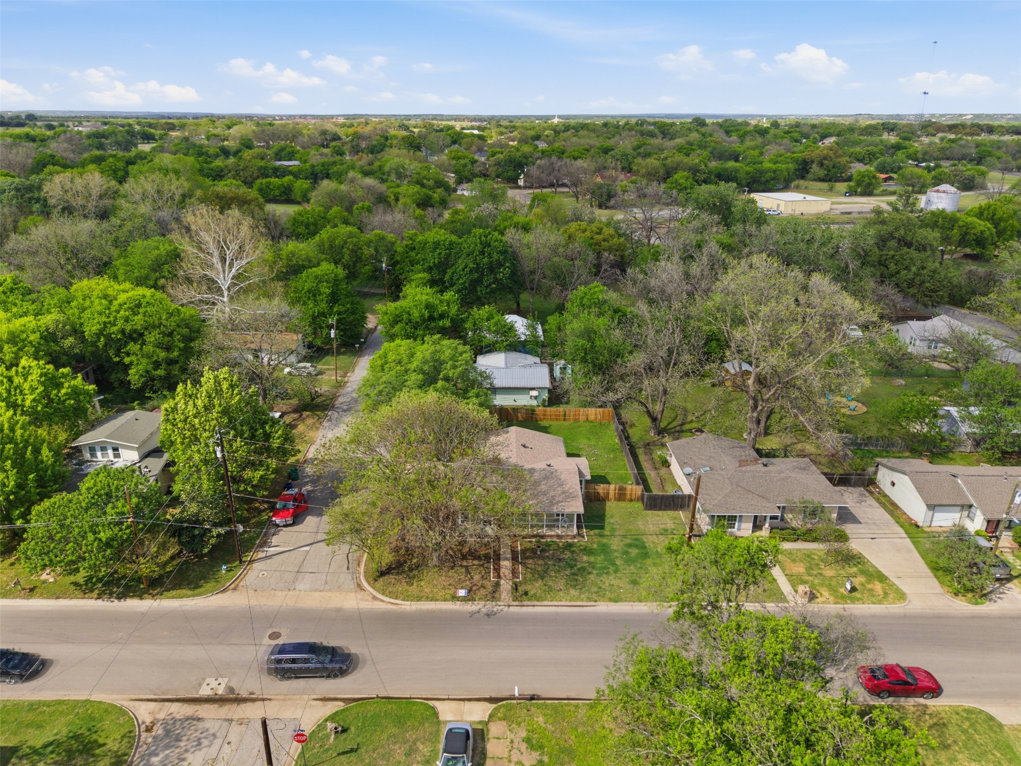 320 W Rucker Street Granbury TX 76048