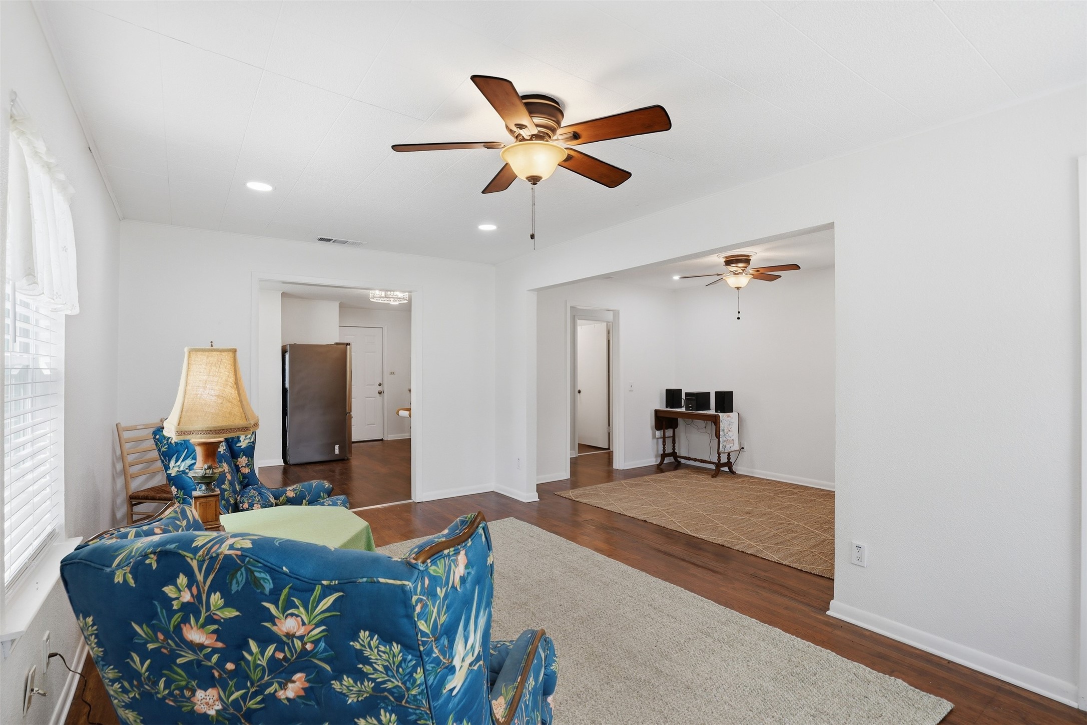320 W Rucker Street Granbury TX 76048