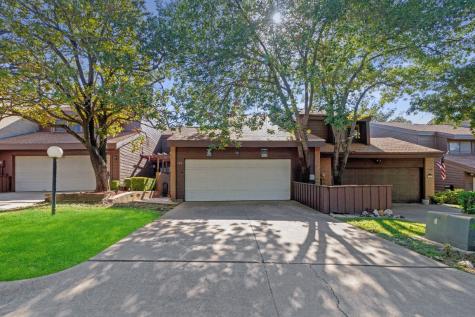 703 Oakwood Trail Fort Worth TX 76112