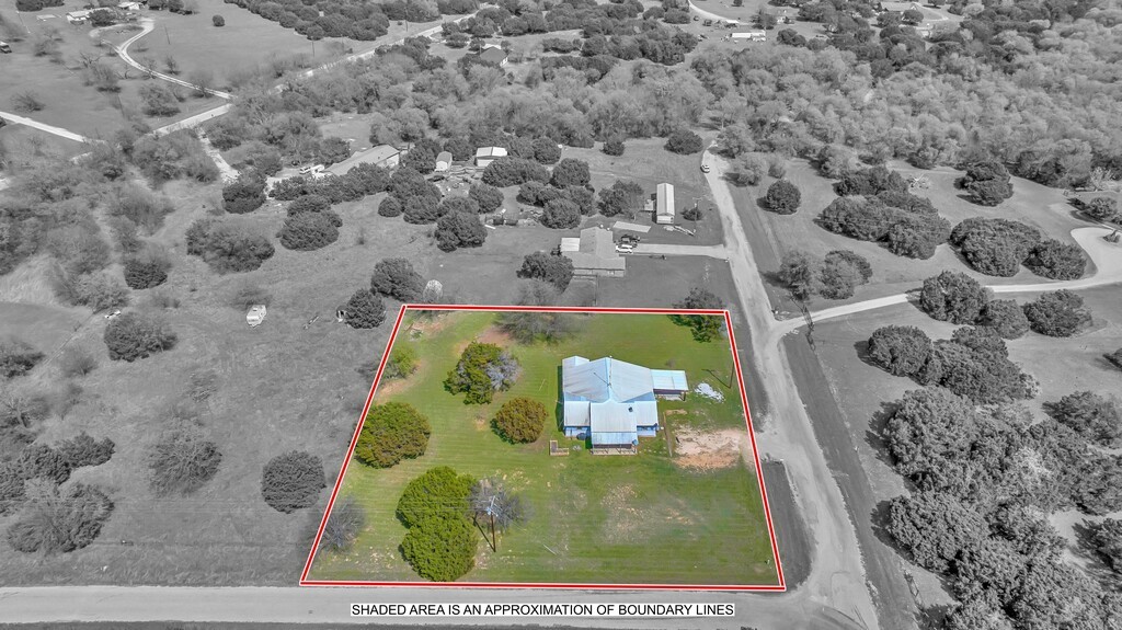 105 County Road 3590 China Spring TX 76633