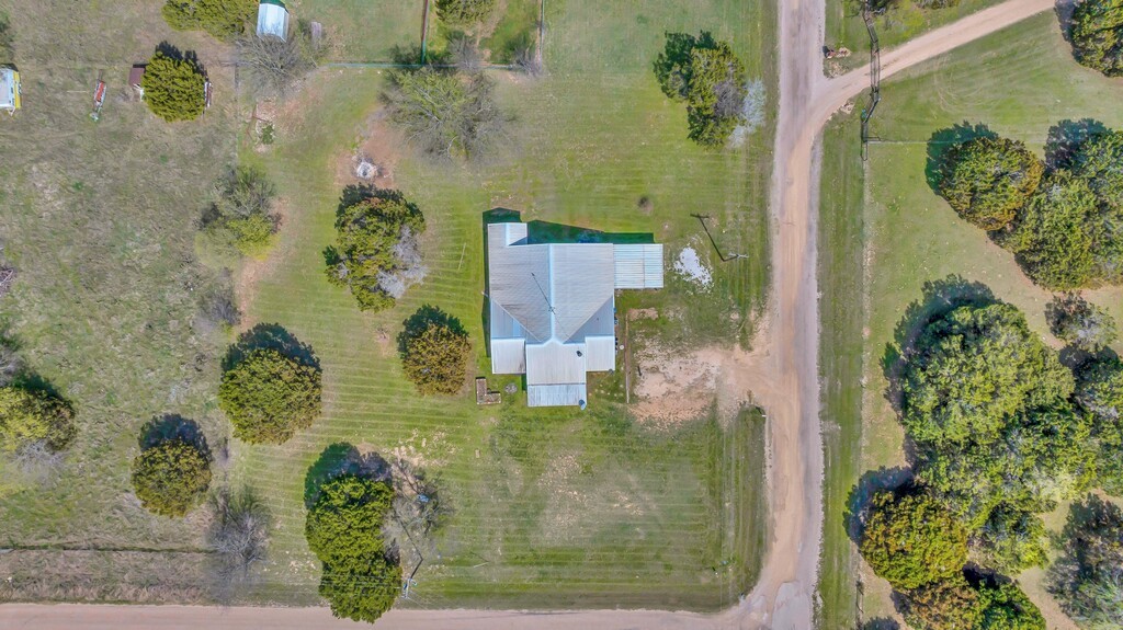 105 County Road 3590 China Spring TX 76633