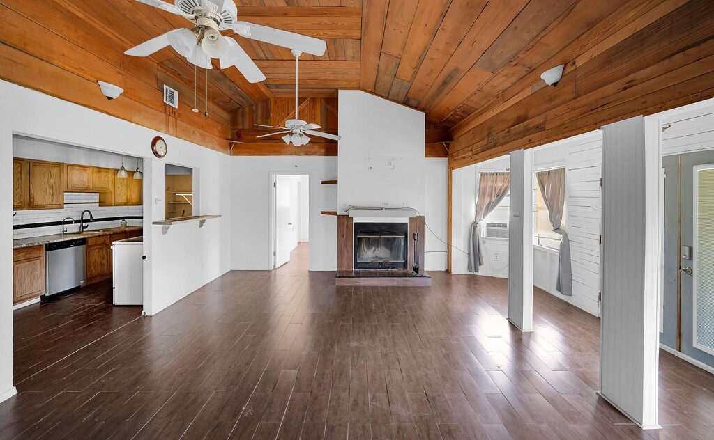 105 County Road 3590 China Spring TX 76633