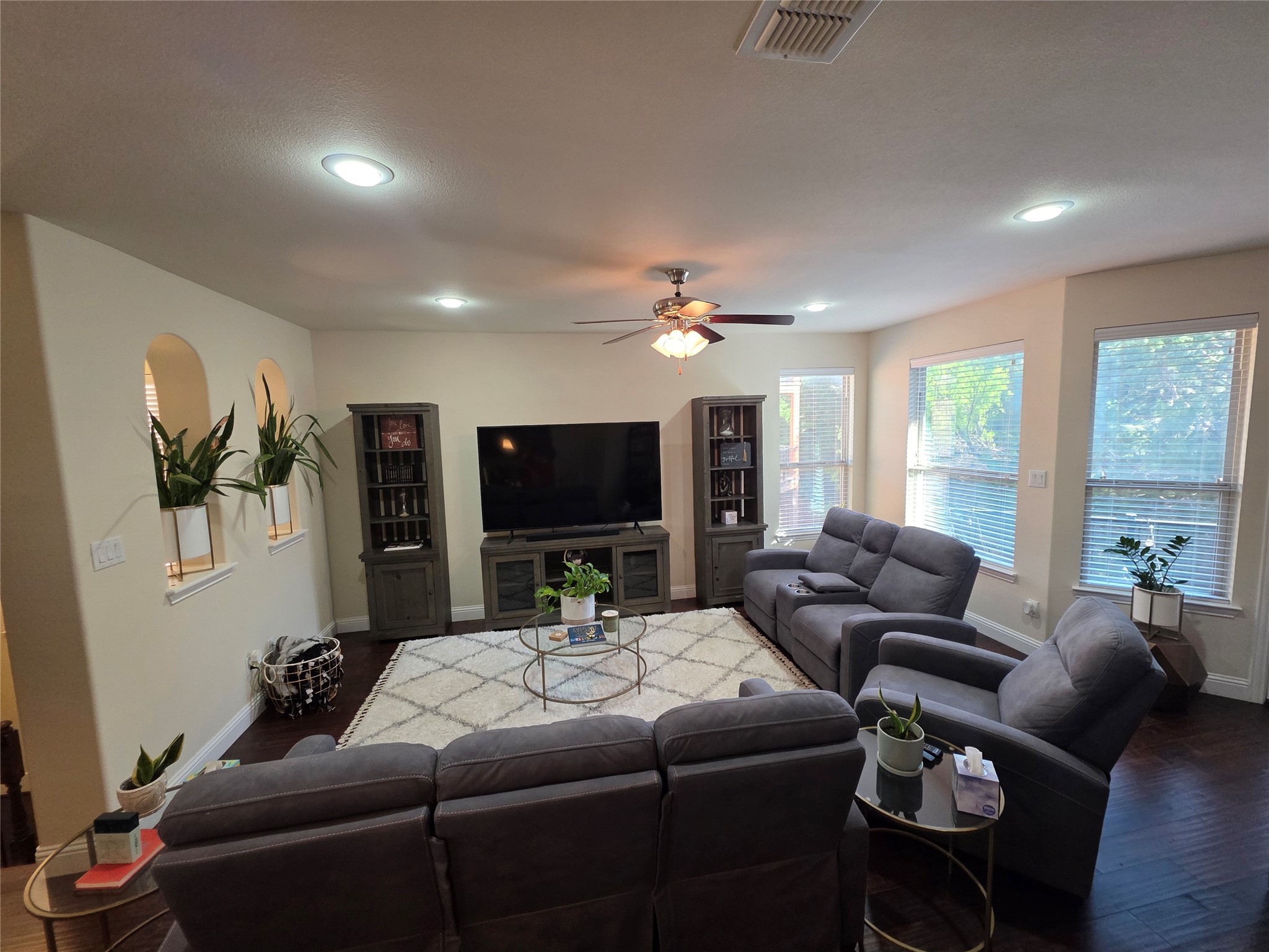 7305 Venice Drive Grand Prairie TX 75054