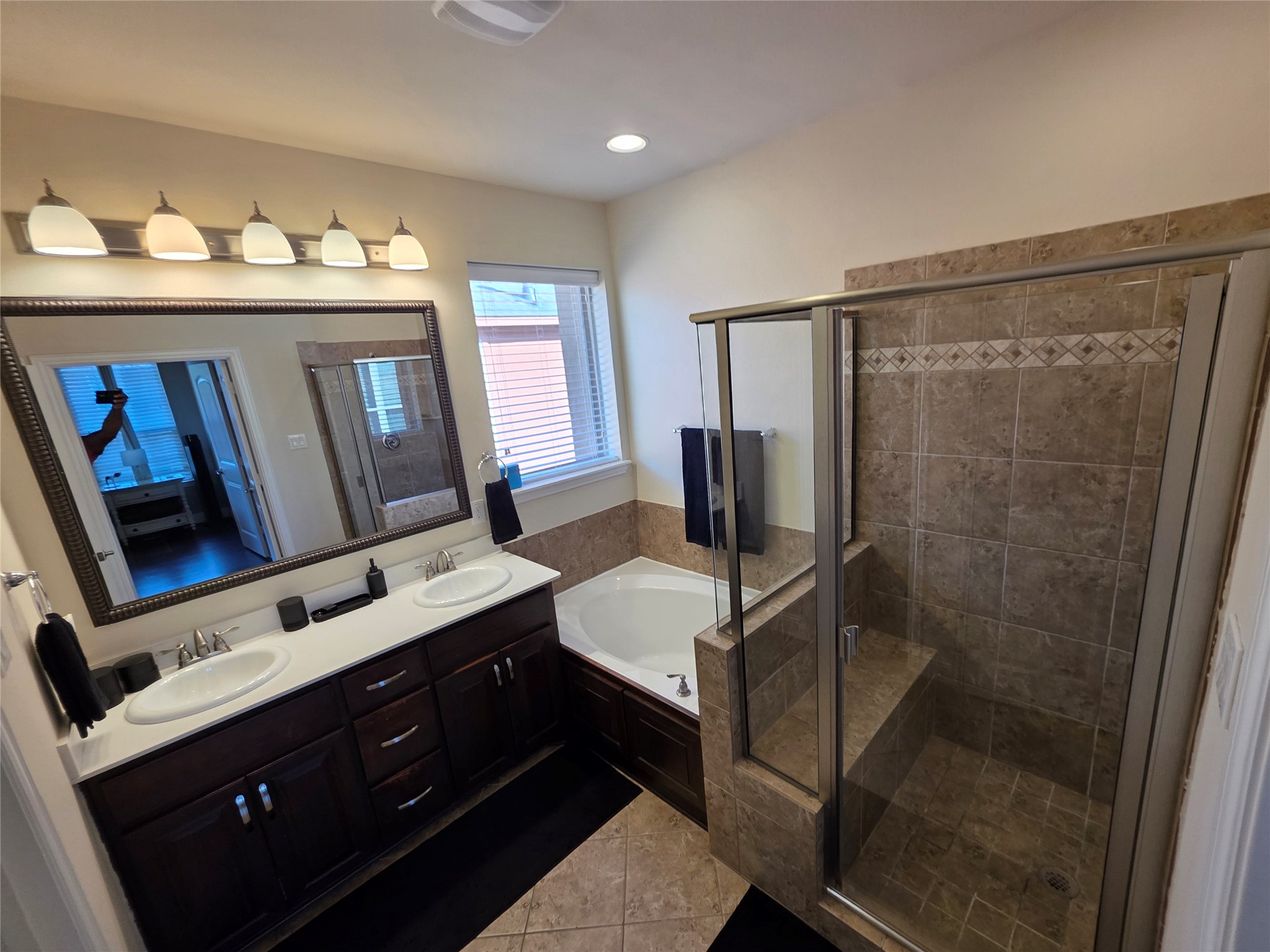 7305 Venice Drive Grand Prairie TX 75054