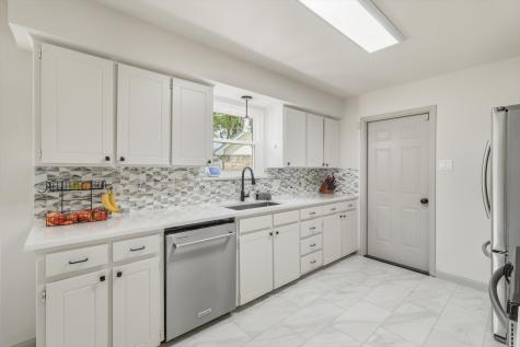 800 Colony Court Blue Mound TX 76131