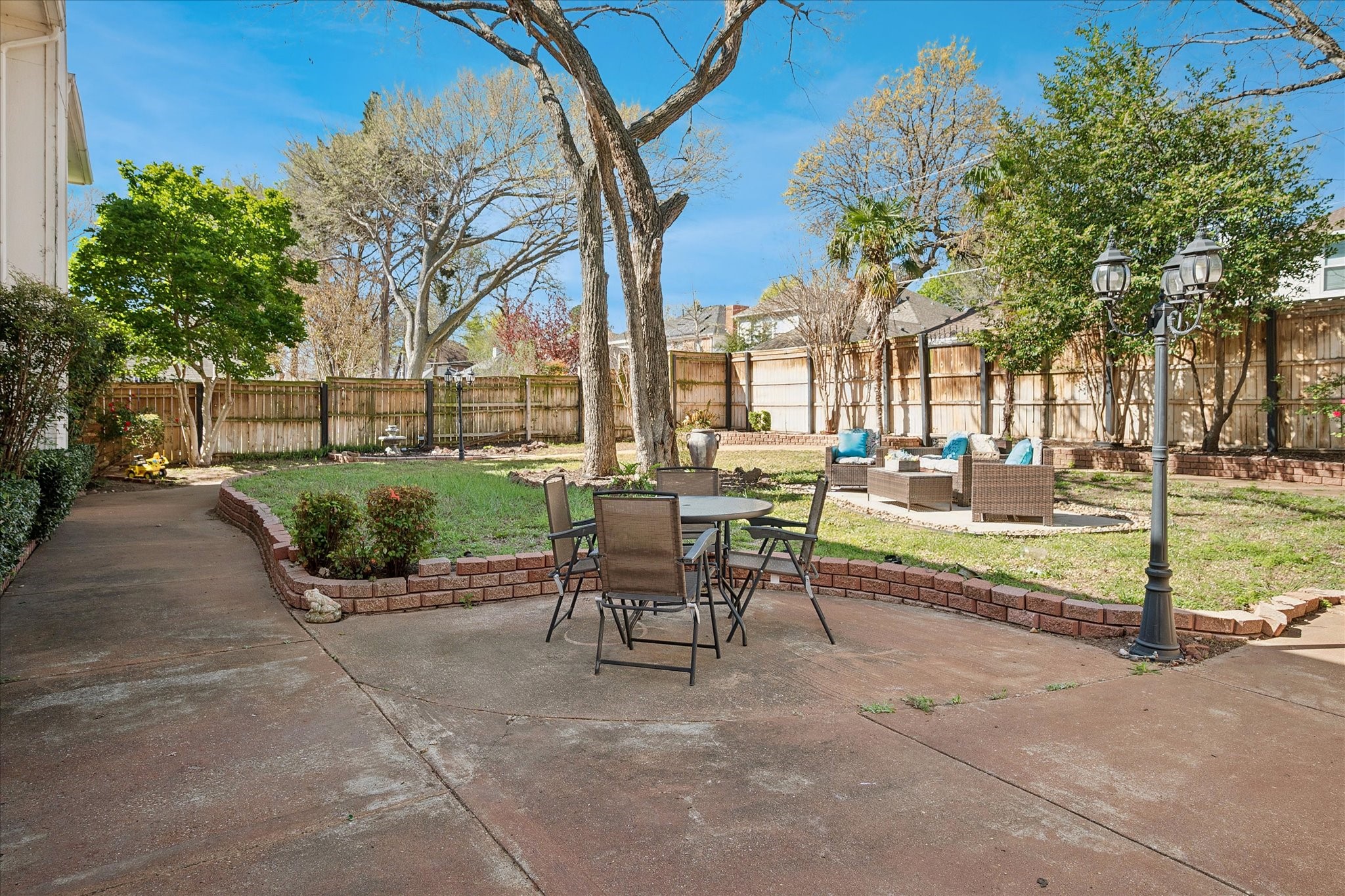 6016 Red Fern Drive Arlington TX 76001