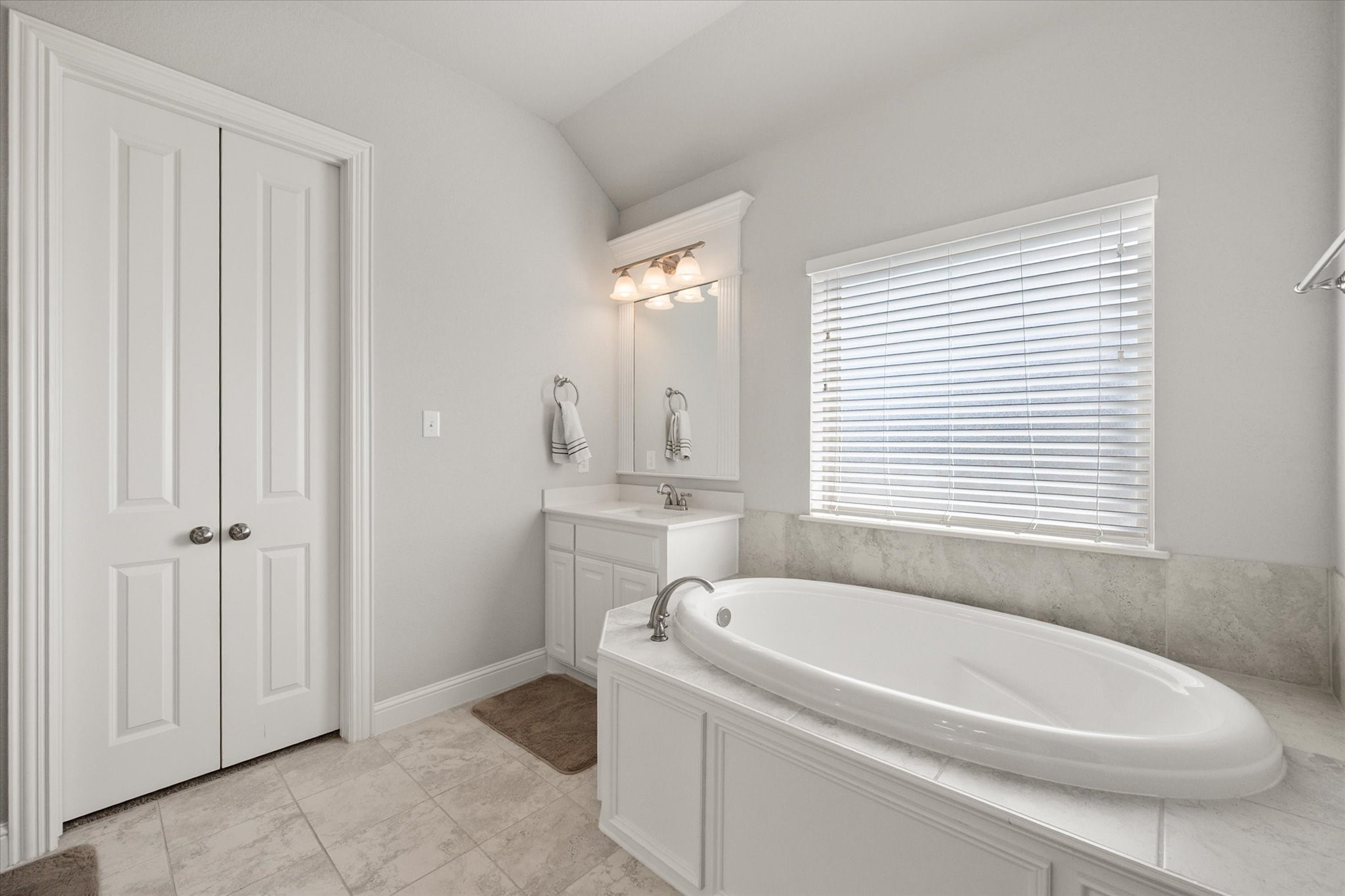 312 Equestrian Drive Waxahachie TX 75165