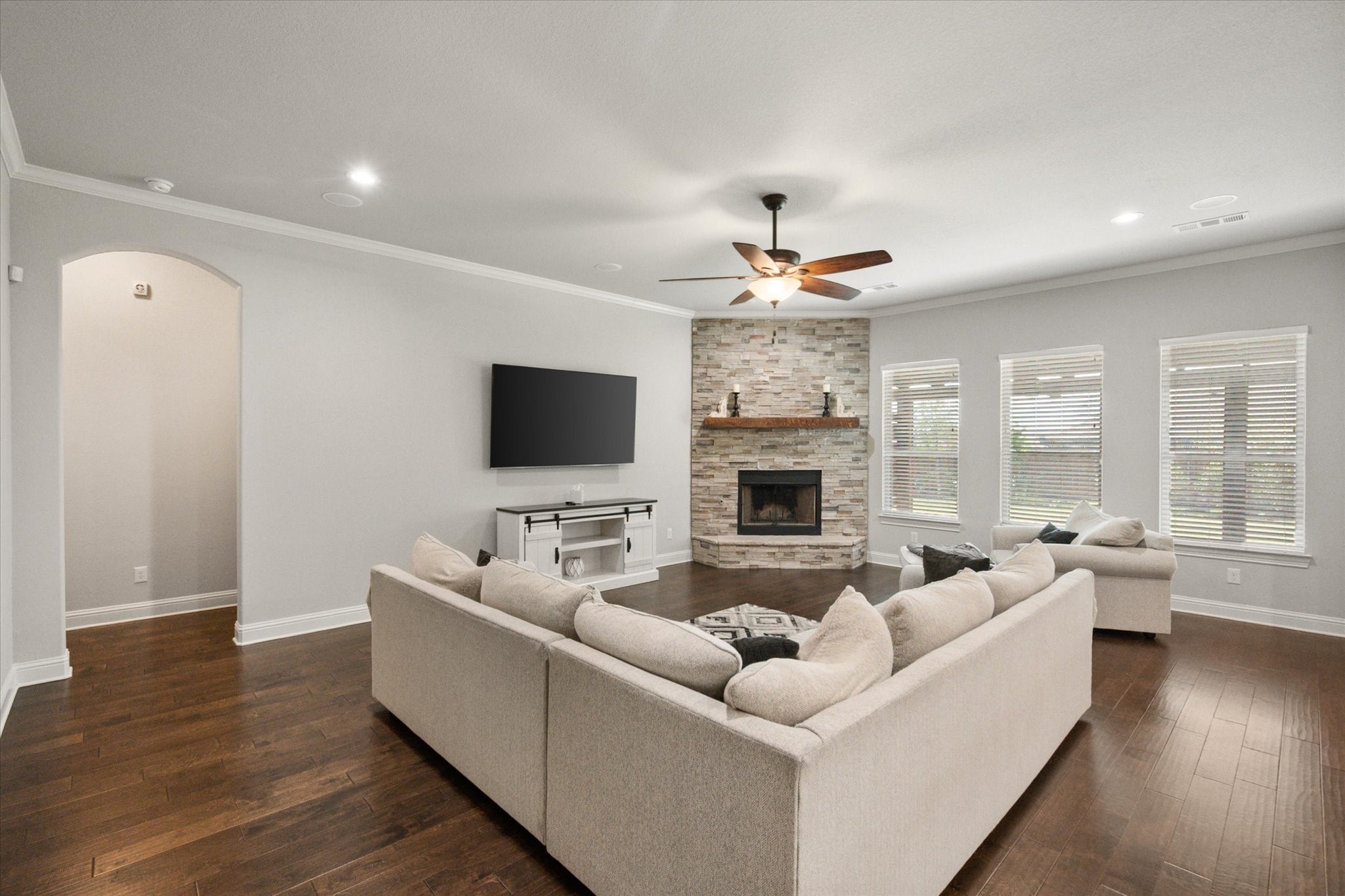 312 Equestrian Drive Waxahachie TX 75165