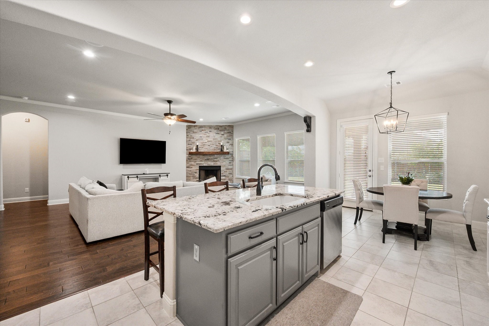 312 Equestrian Drive Waxahachie TX 75165
