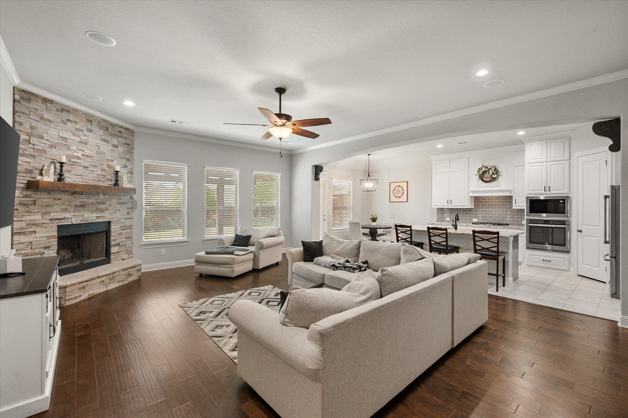 312 Equestrian Drive Waxahachie TX 75165