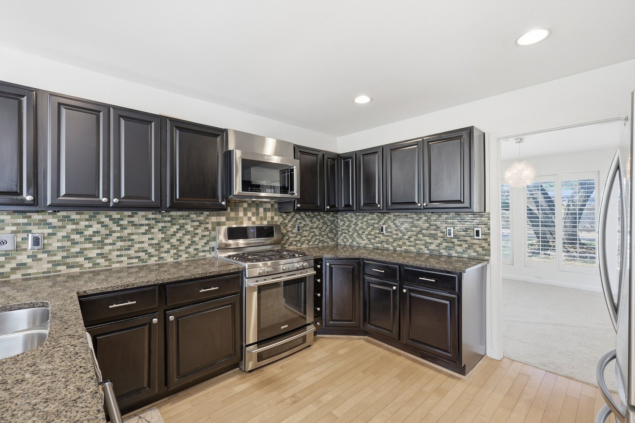 3718 Wooded Creek Drive Farmers Branch TX 75244