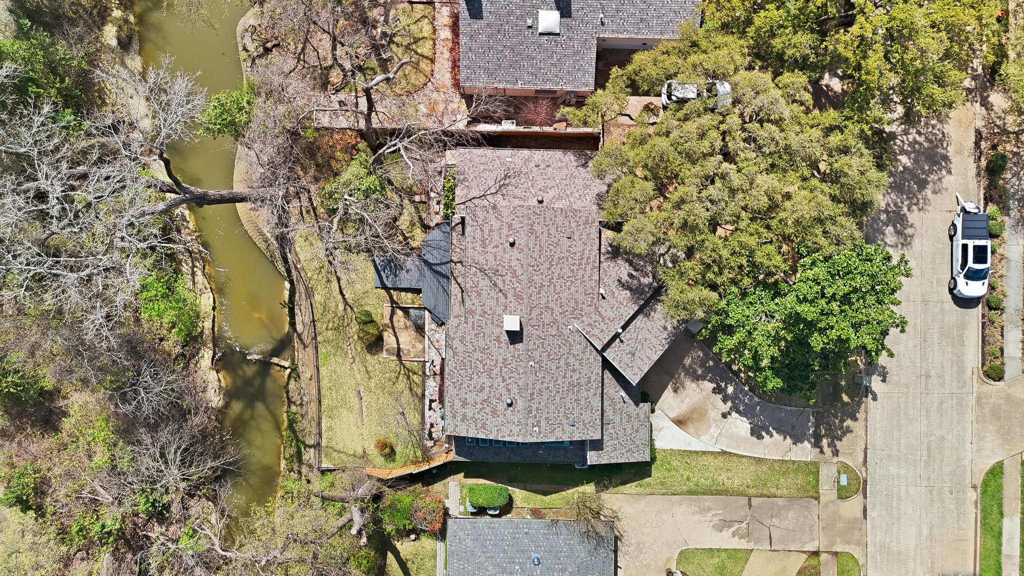 3718 Wooded Creek Drive Farmers Branch TX 75244