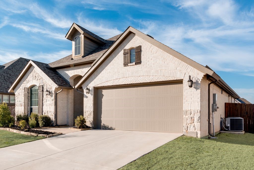 208 Joseph Drive Princeton TX 75407