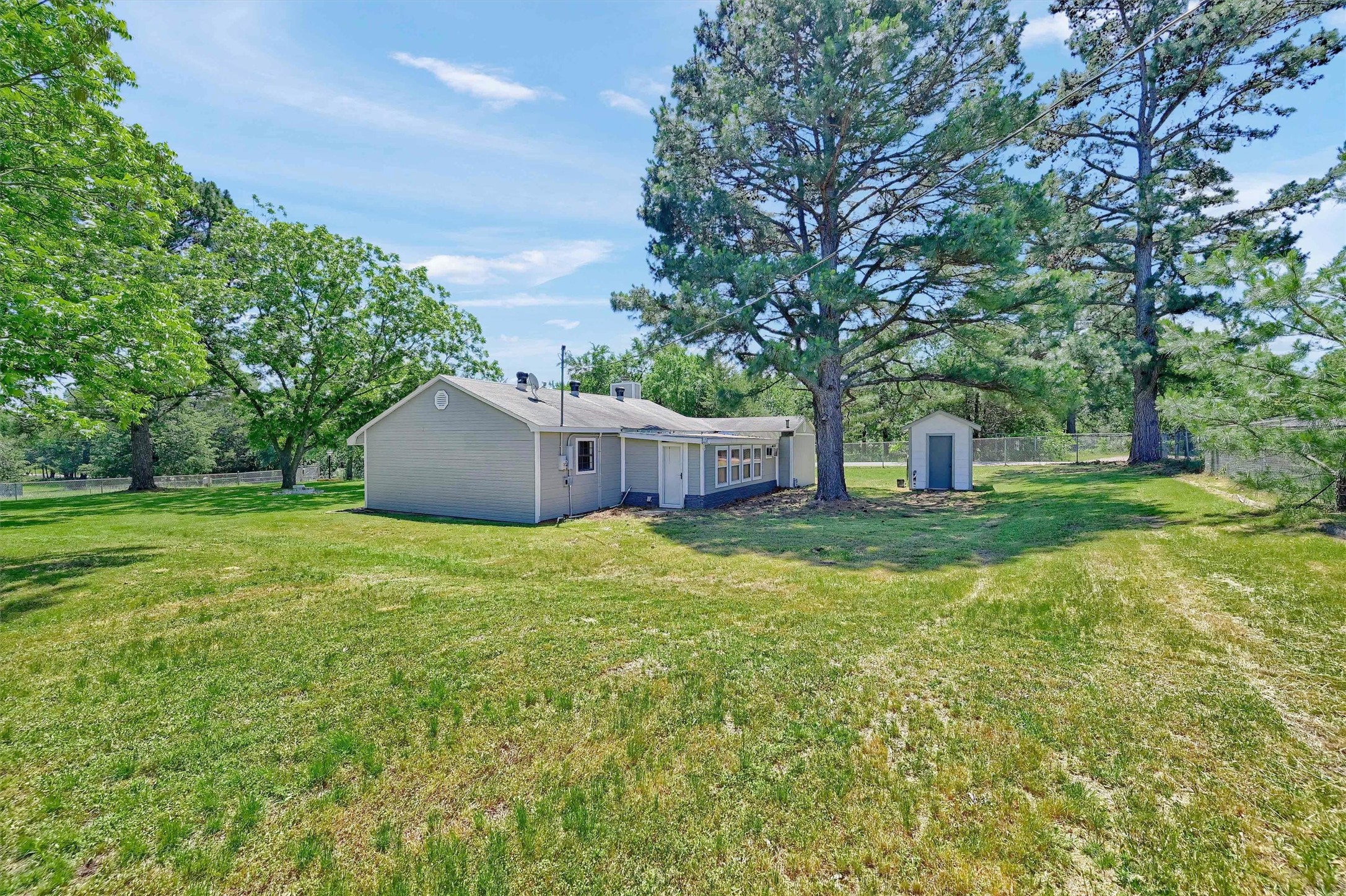 627 Coe Road Denison TX 75021