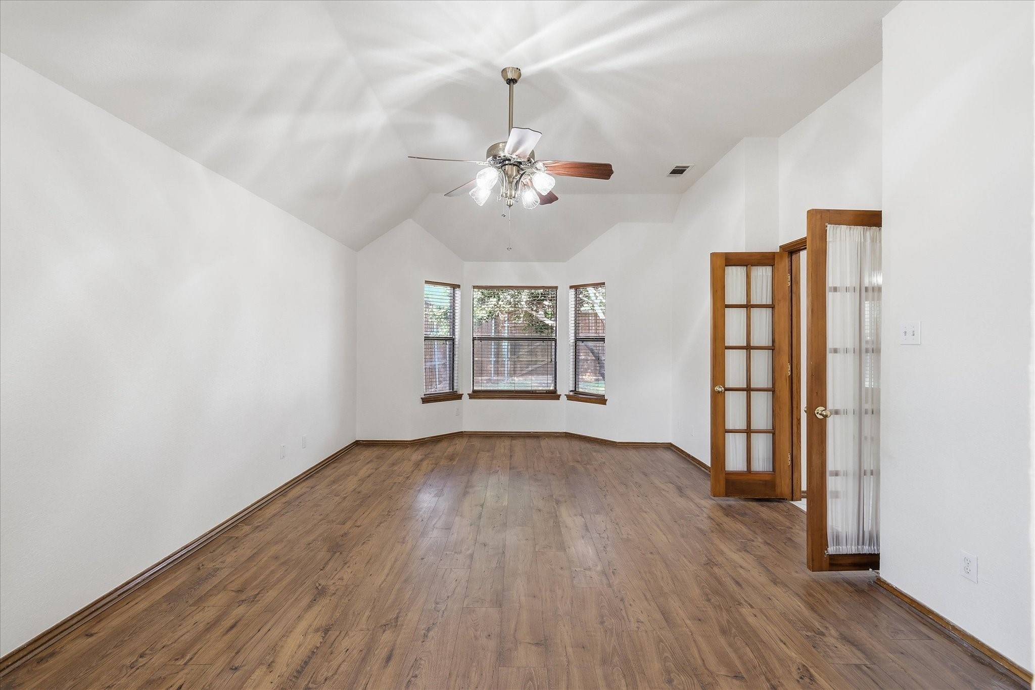 2617 Mountainview Drive Corinth TX 76210