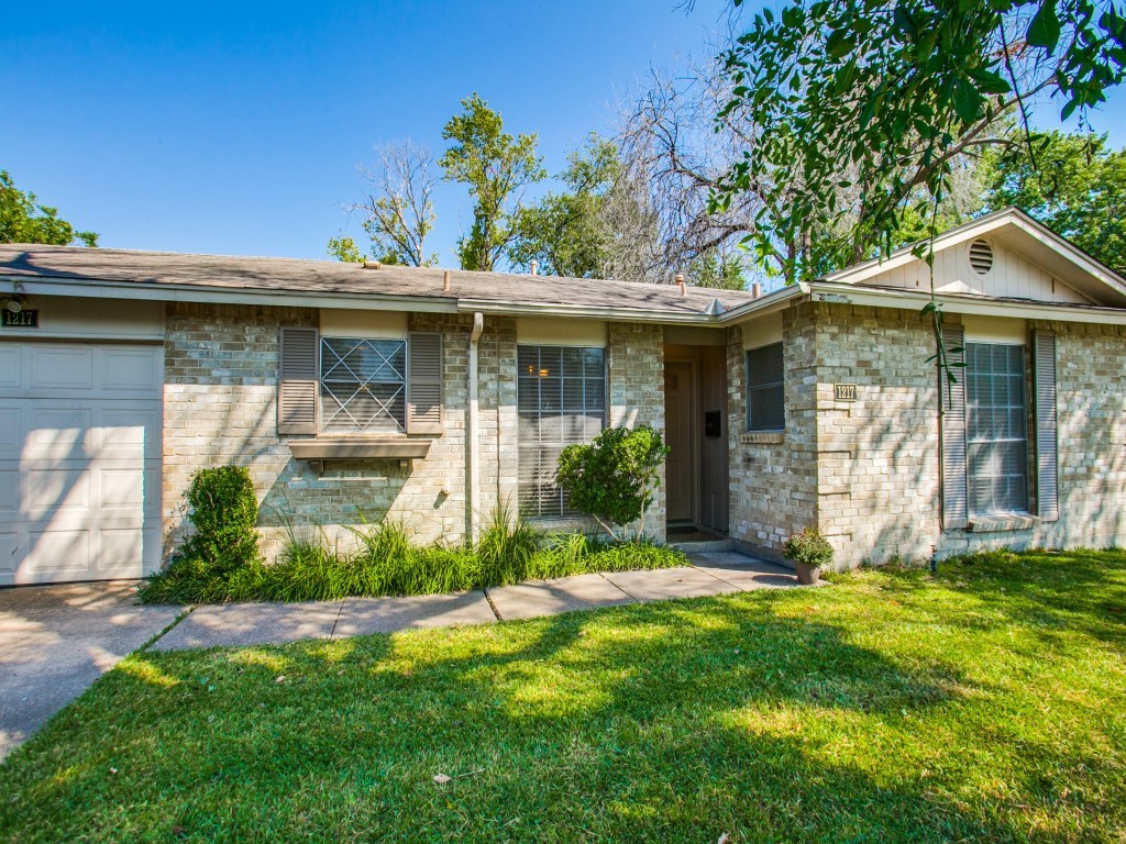 1217 Shorehaven Drive Garland TX 75040