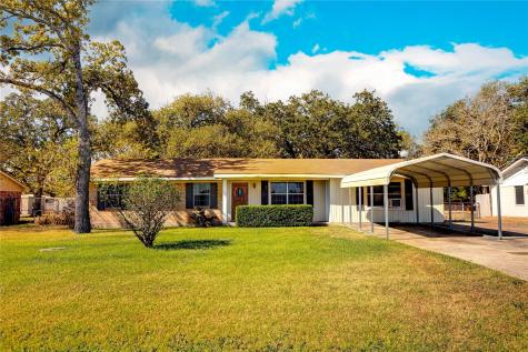 527 Robindale Lane Fairfield TX 75840