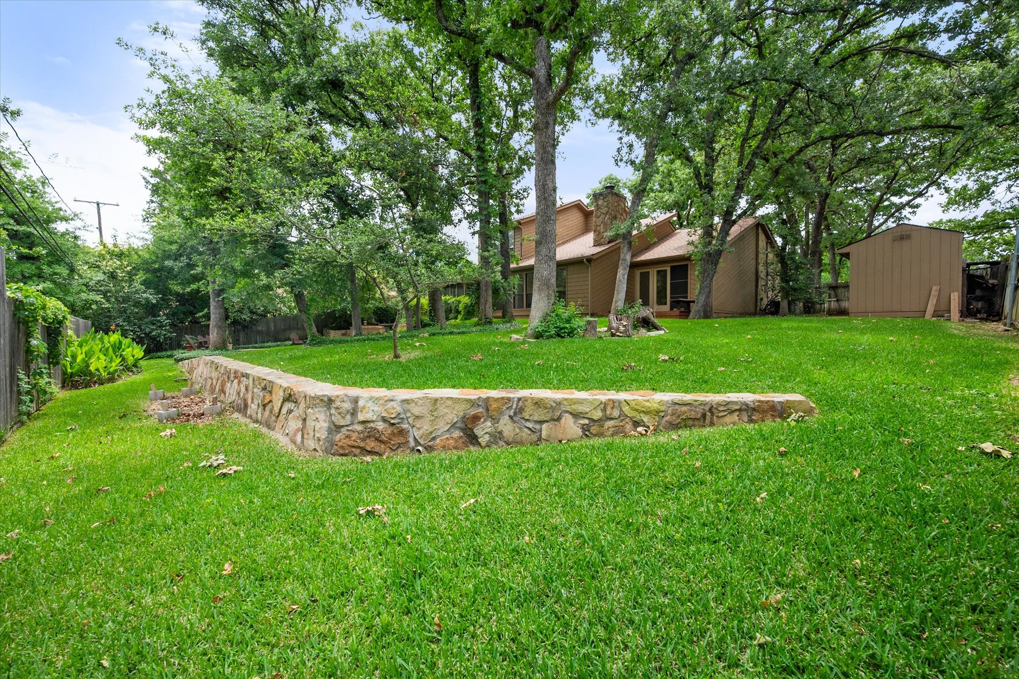 2801 Oak Trail Court Dalworthington Gardens TX 76016