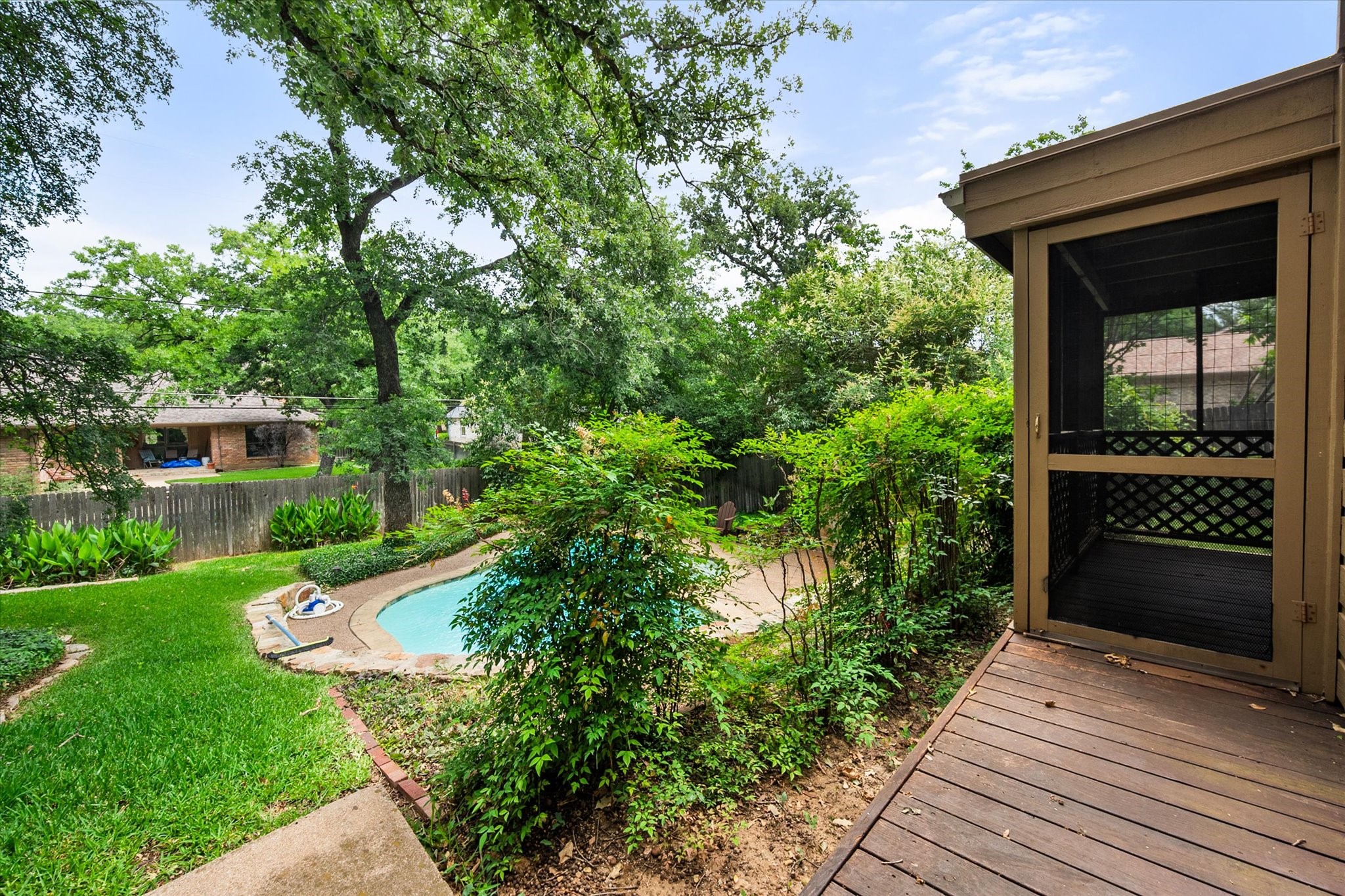 2801 Oak Trail Court Dalworthington Gardens TX 76016