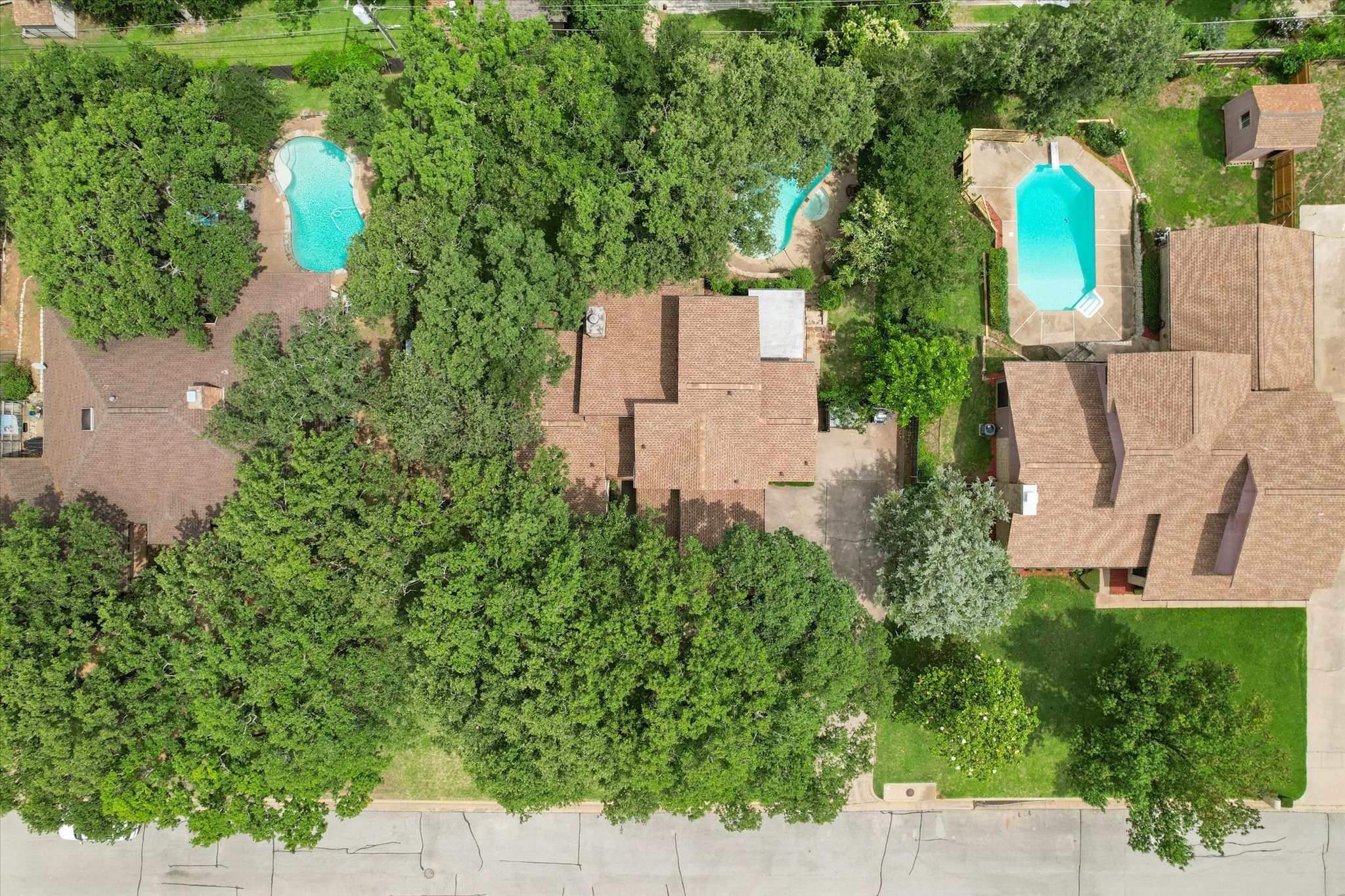 2801 Oak Trail Court Dalworthington Gardens TX 76016