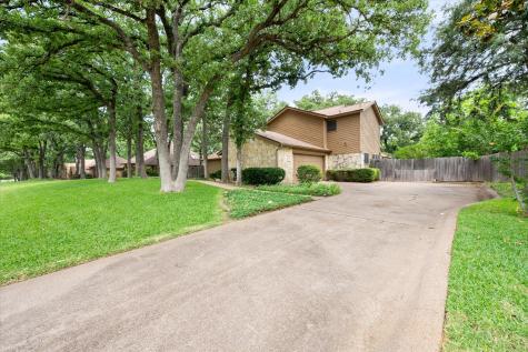 2801 Oak Trail Court Dalworthington Gardens TX 76016
