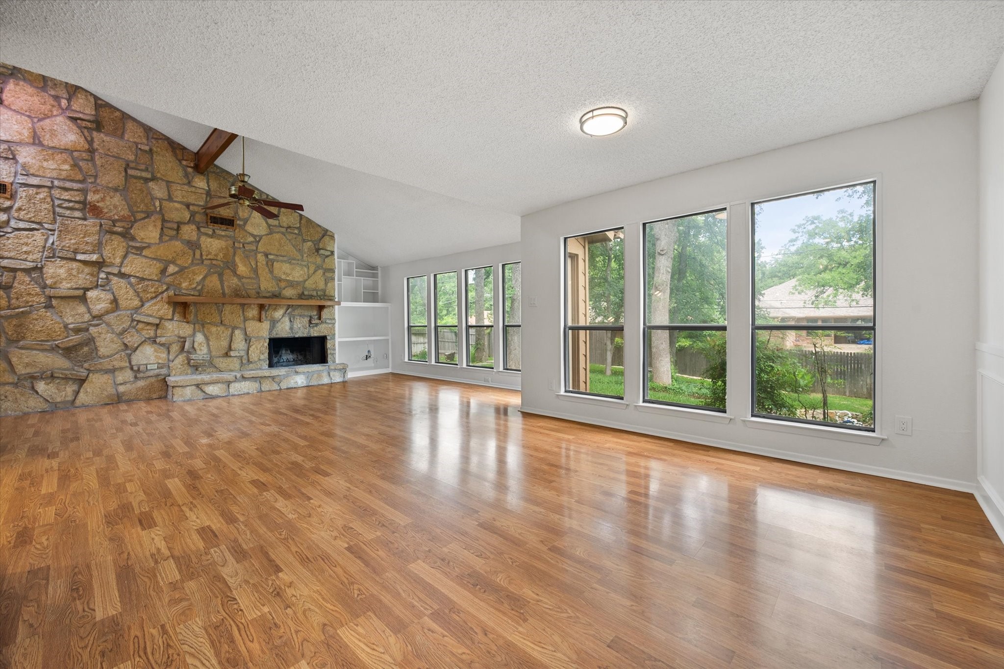 2801 Oak Trail Court Dalworthington Gardens TX 76016