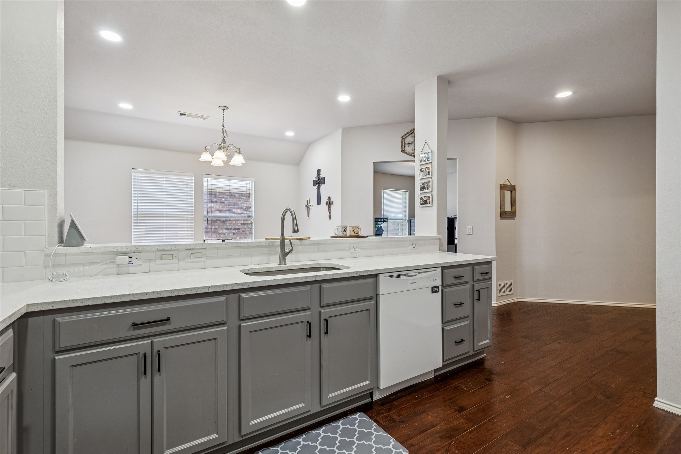 8901 Sierra Trail Cross Roads TX 76227