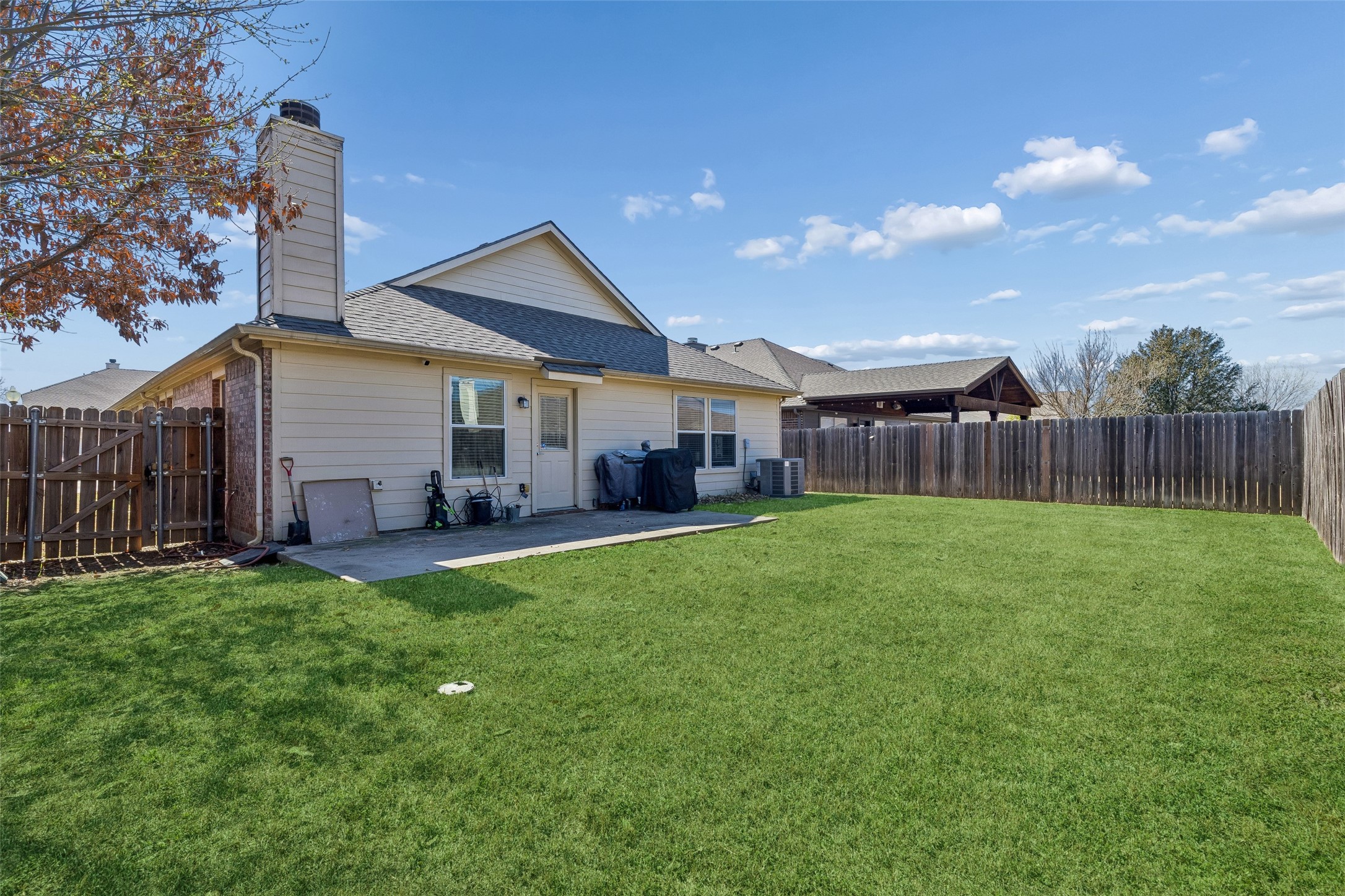 8901 Sierra Trail Cross Roads TX 76227
